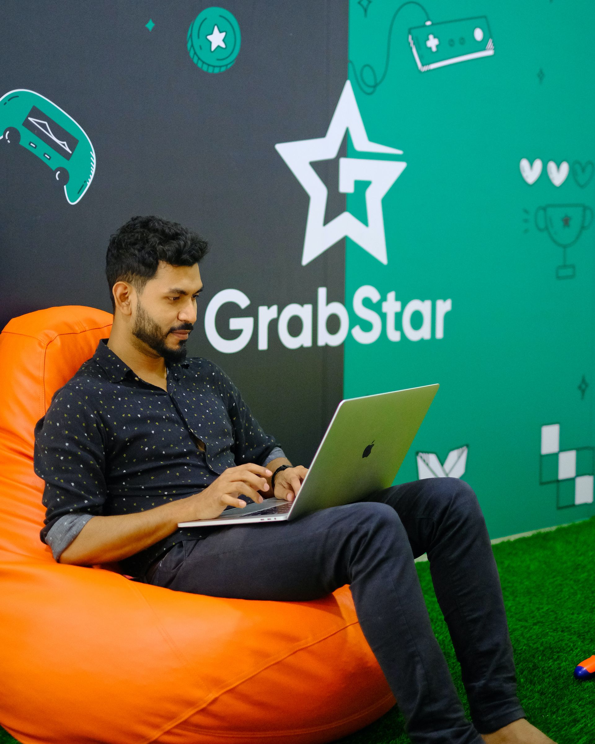 ofspace-llc-2SrO3GqAc08-unsplash-1920